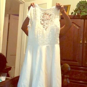 White B.Smart Dress Classy